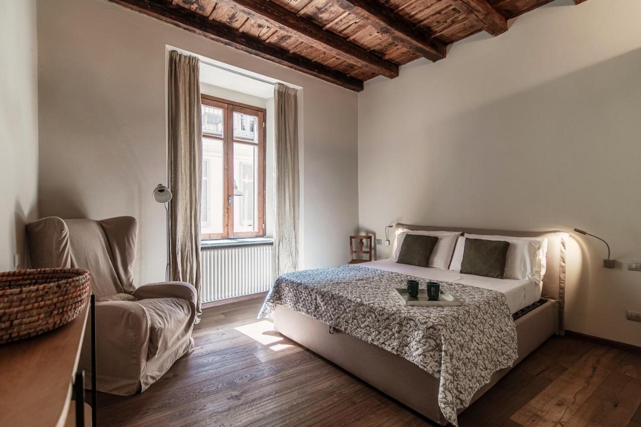 First - By Myhomeincomo Appartement